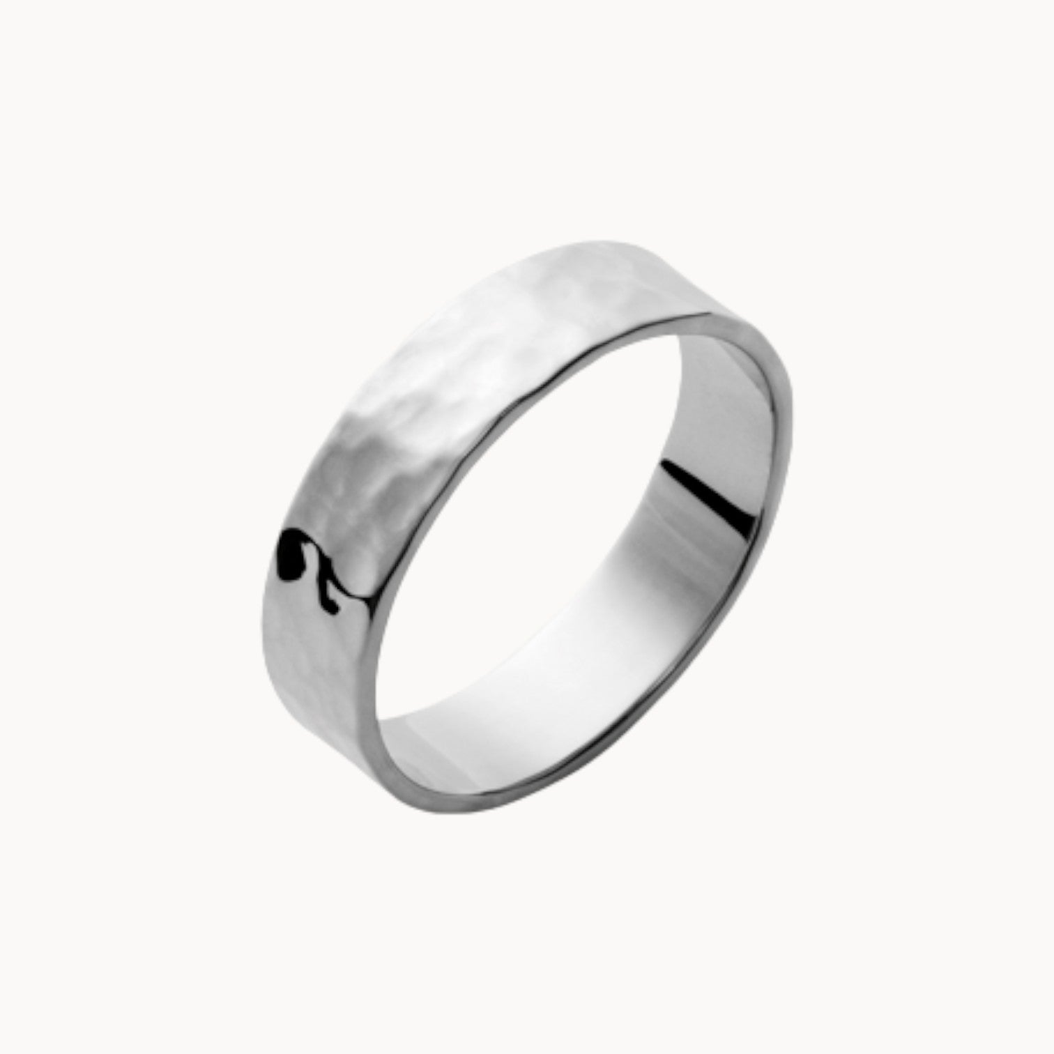 Bague effet martelé Argent 925 rhodié - droits réservés Joyamada