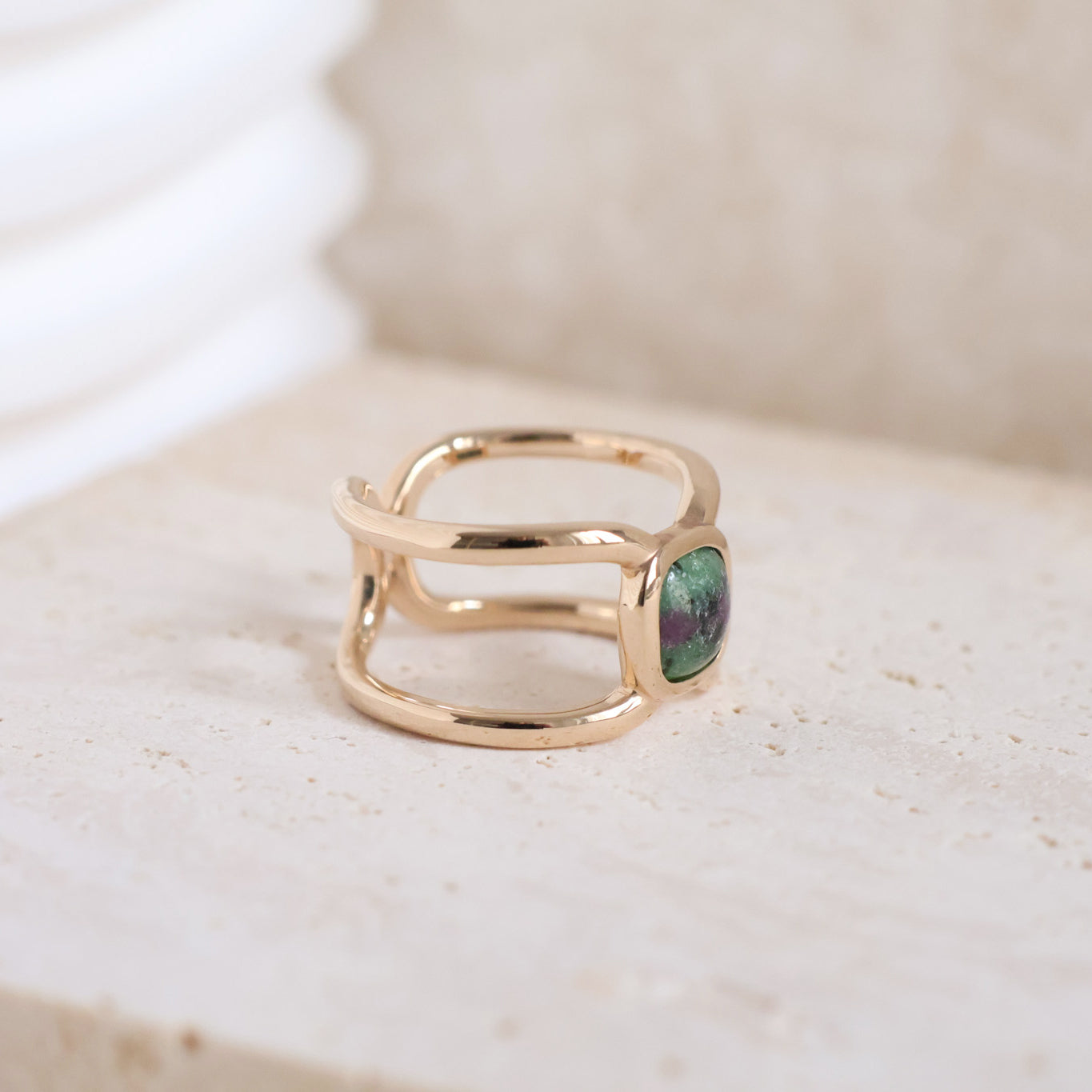 Bague Elia carrée Rubis zoisite plaqué or