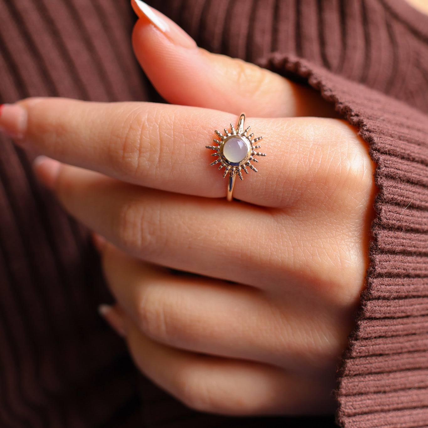 Bague Azia soleil en agate bleue plaqué or