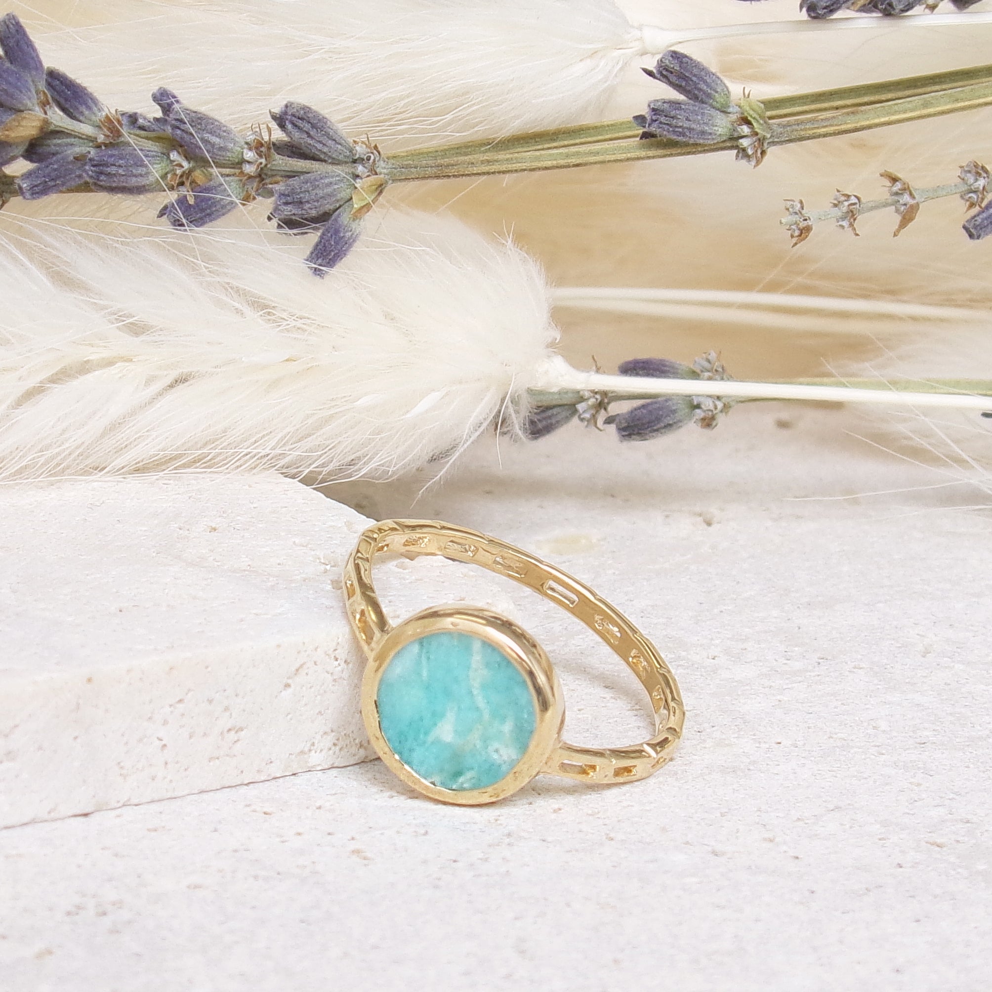 Bague Kara ajourée Amazonite plaqué or