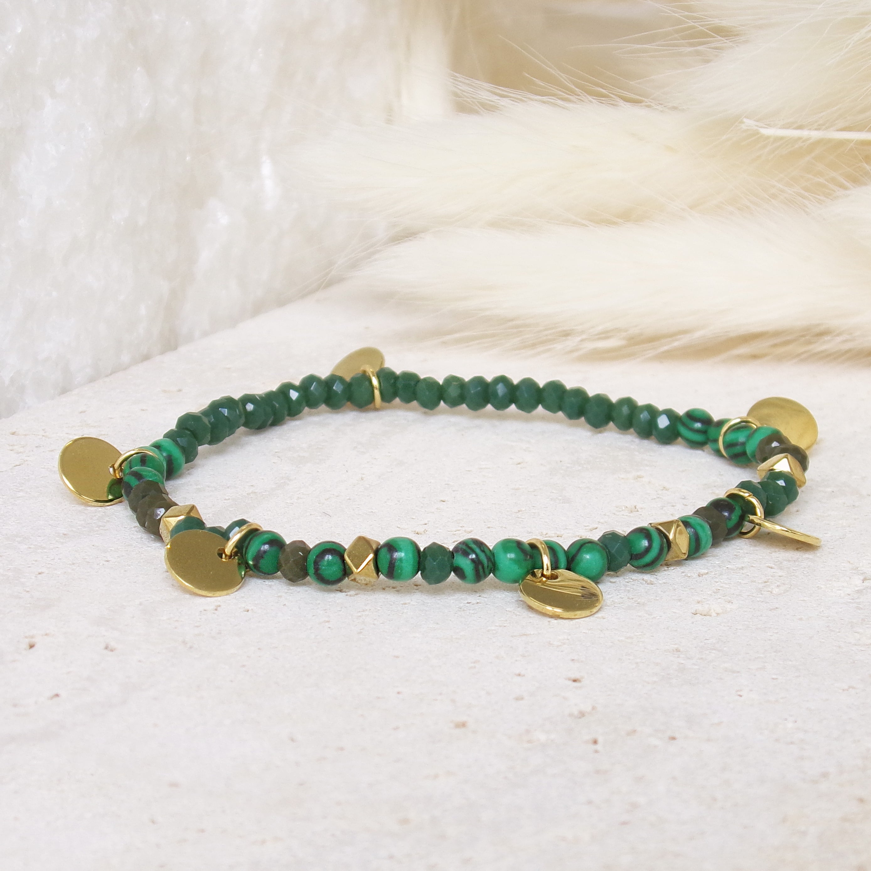 Bracelet Hanae malachite verte pampilles dorées acier inoxydable