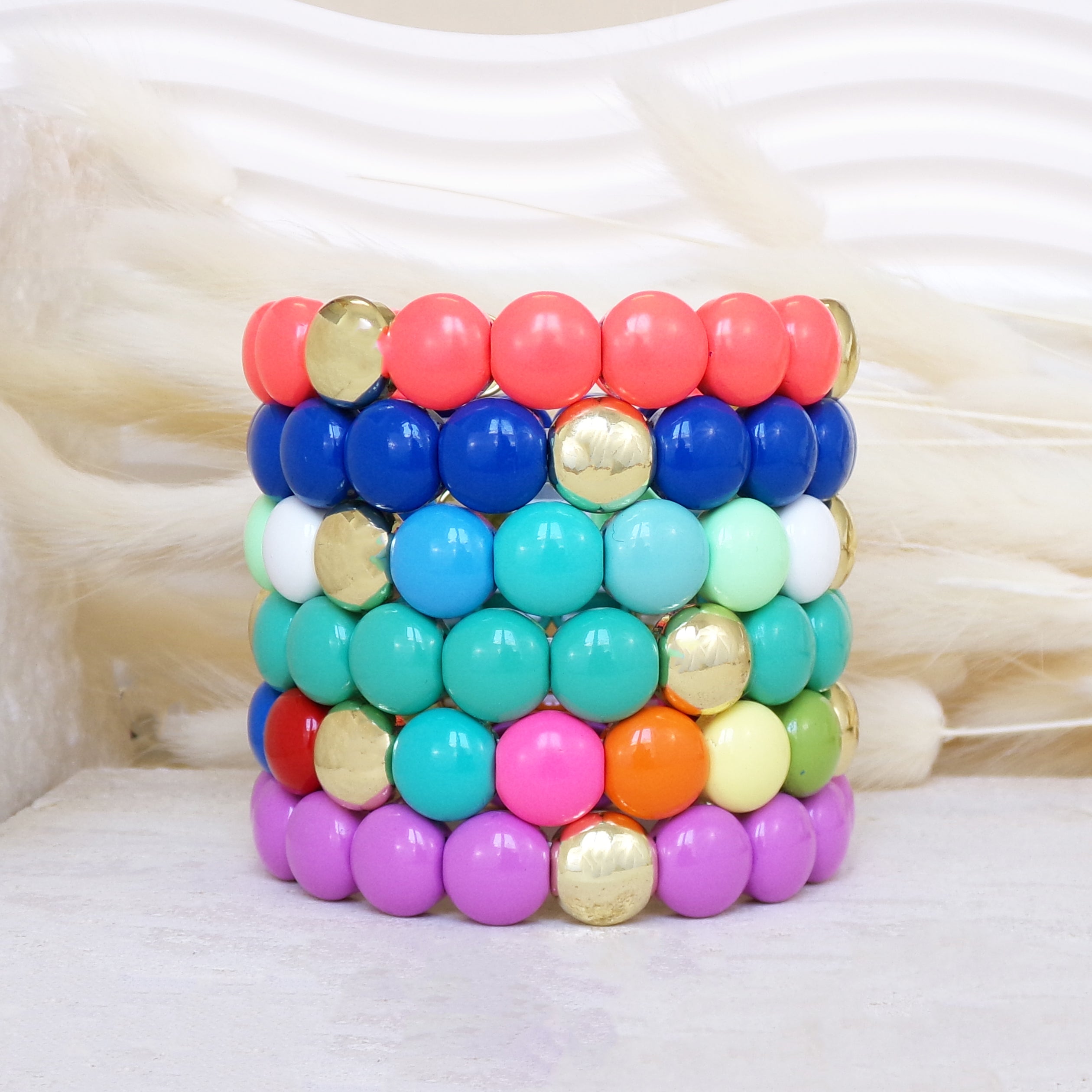 Bracelet Bridget fantaisie élastique perles multicolores et dorées