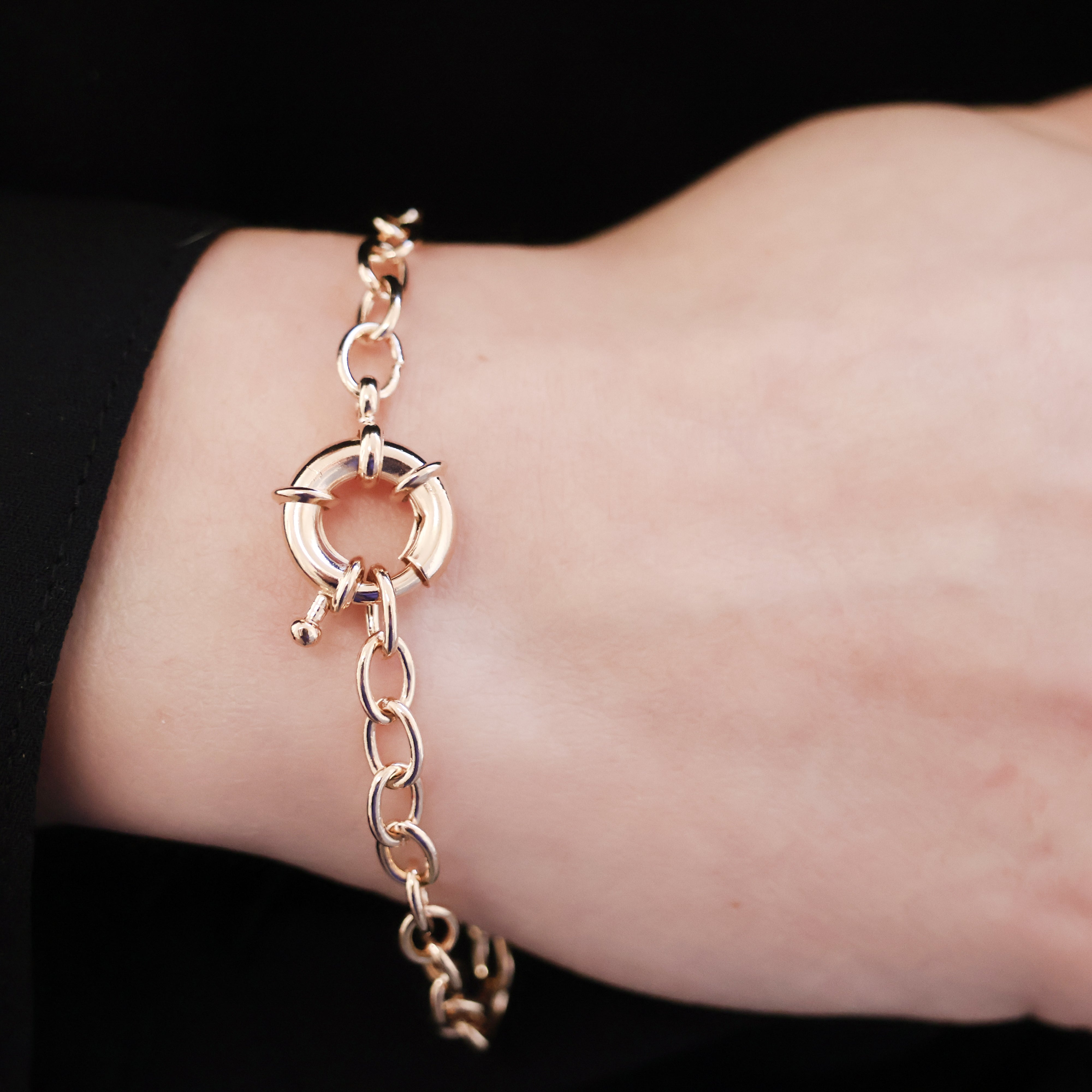 Bracelet Billie en plaqué or 18K, 18 cm, fermoir marin, maillons larges, personnalisable, bijou tendance Joyamada