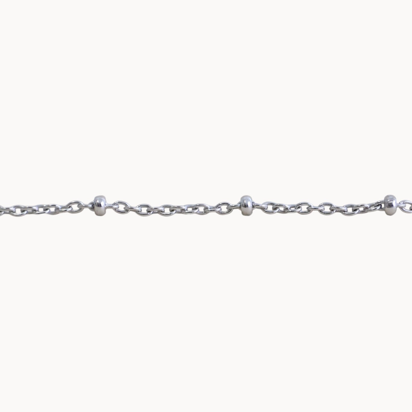 Chaine Ludmila 45cm maille forçat boules argent