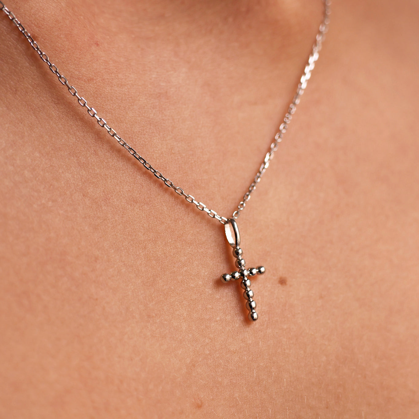 Collier Fara croix billes argent