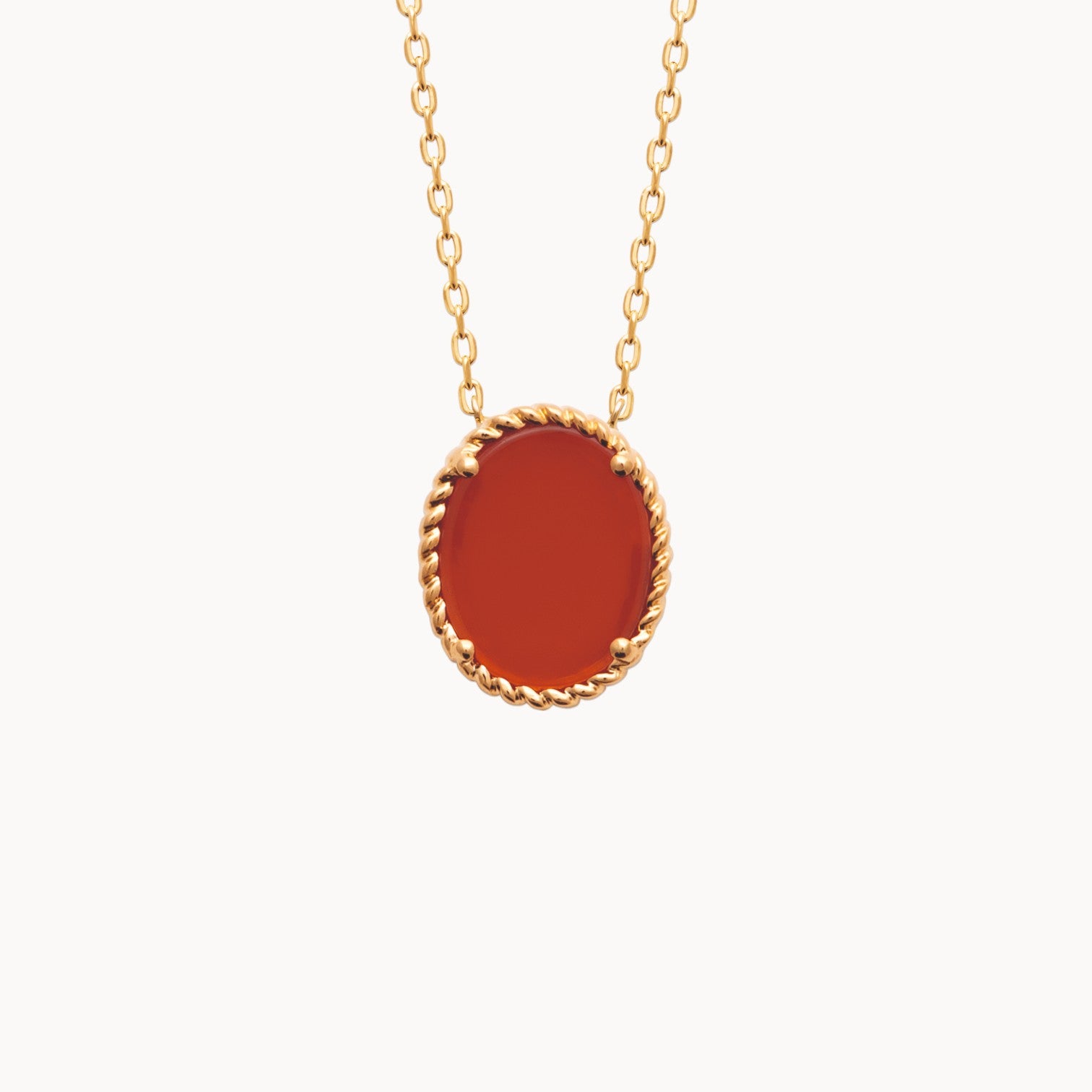 Collier Suri maille forçat et pendentif perlé ovale agate rouge plaqué or