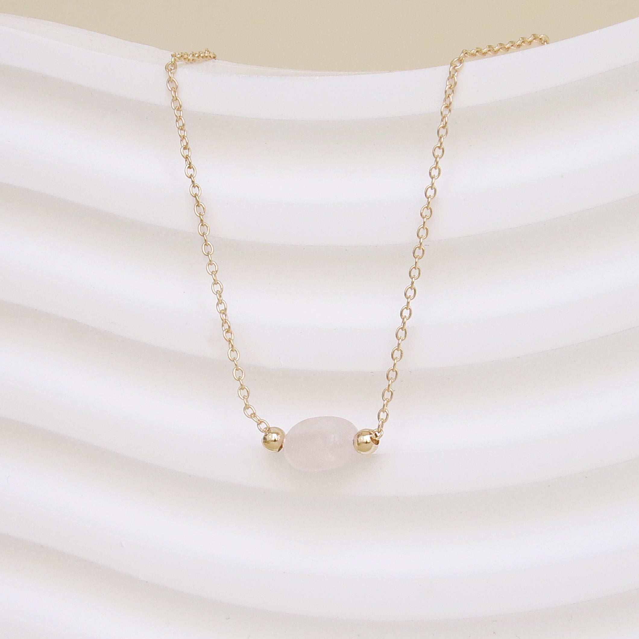 Collier Cora pierre de naissance quartz rose plaqué or