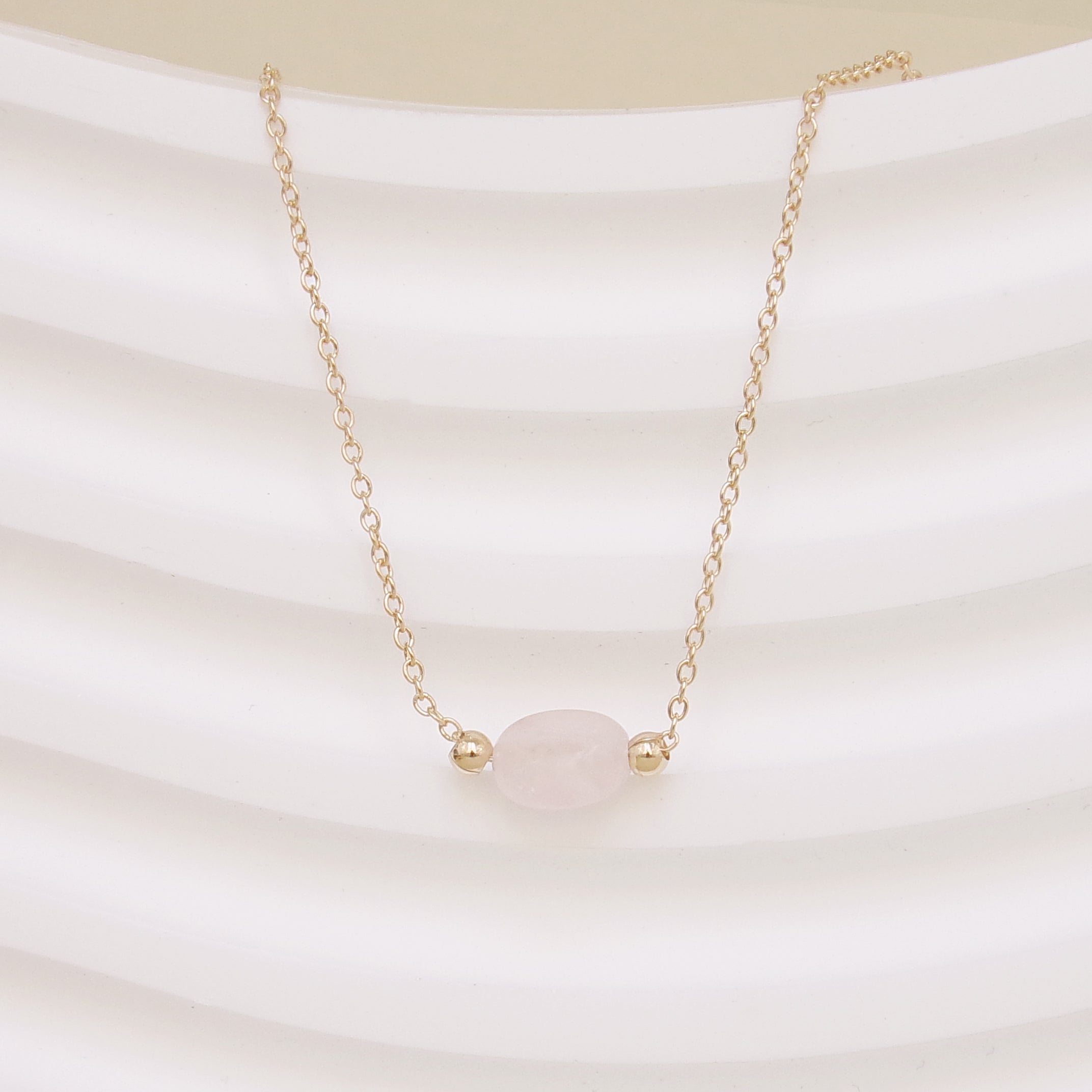 Collier Cora pierre de naissance quartz rose plaqué or