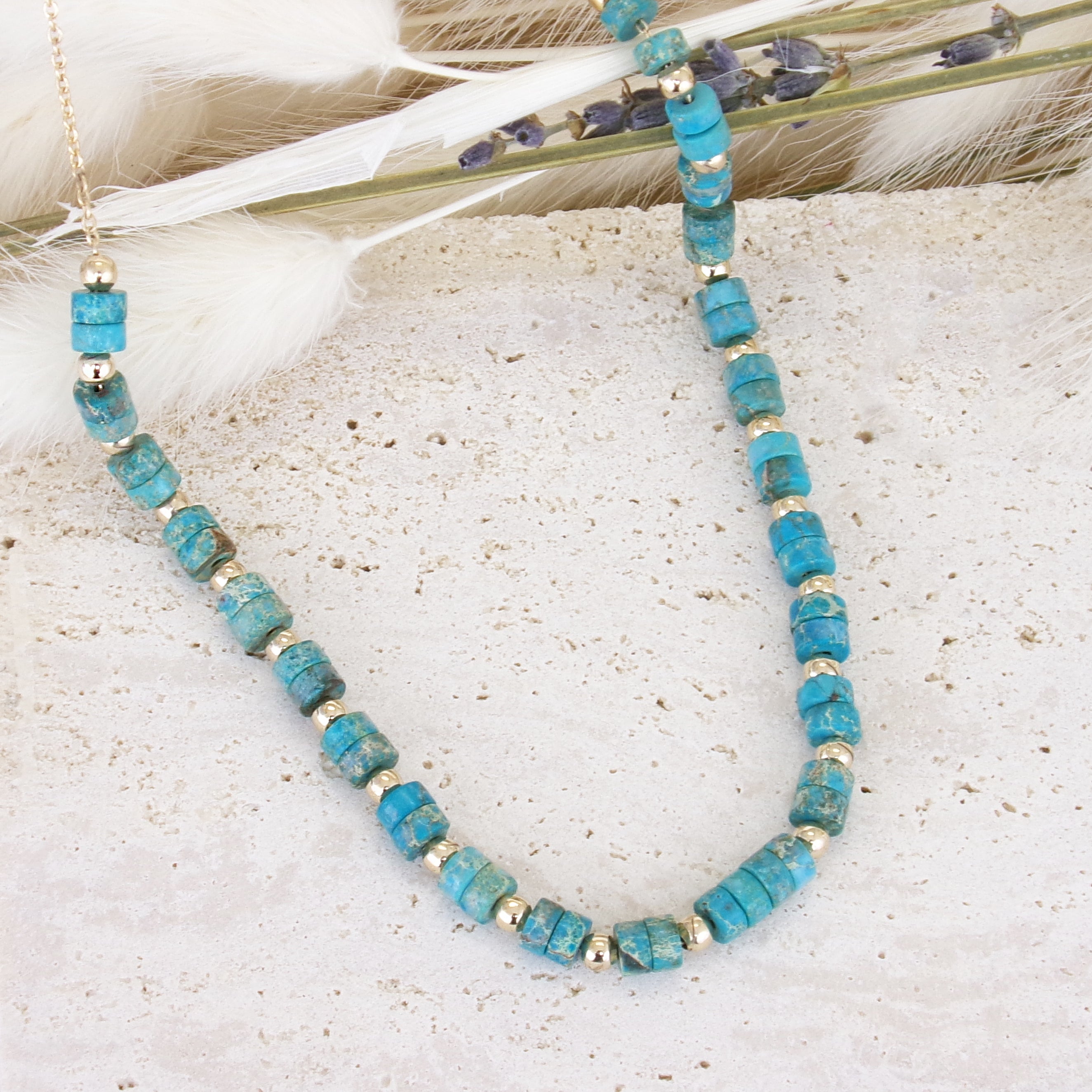 Collier Gaia perles jaspe bleu plaqué or