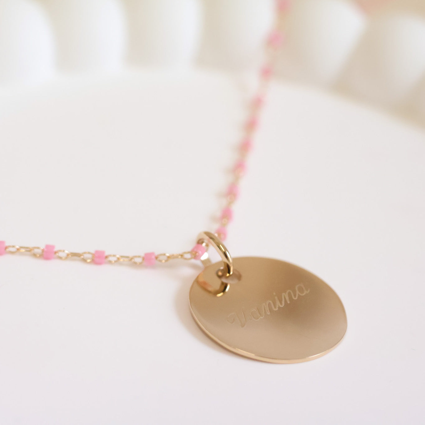 Collier Sora rose et médaille 19mm à graver plaqué or