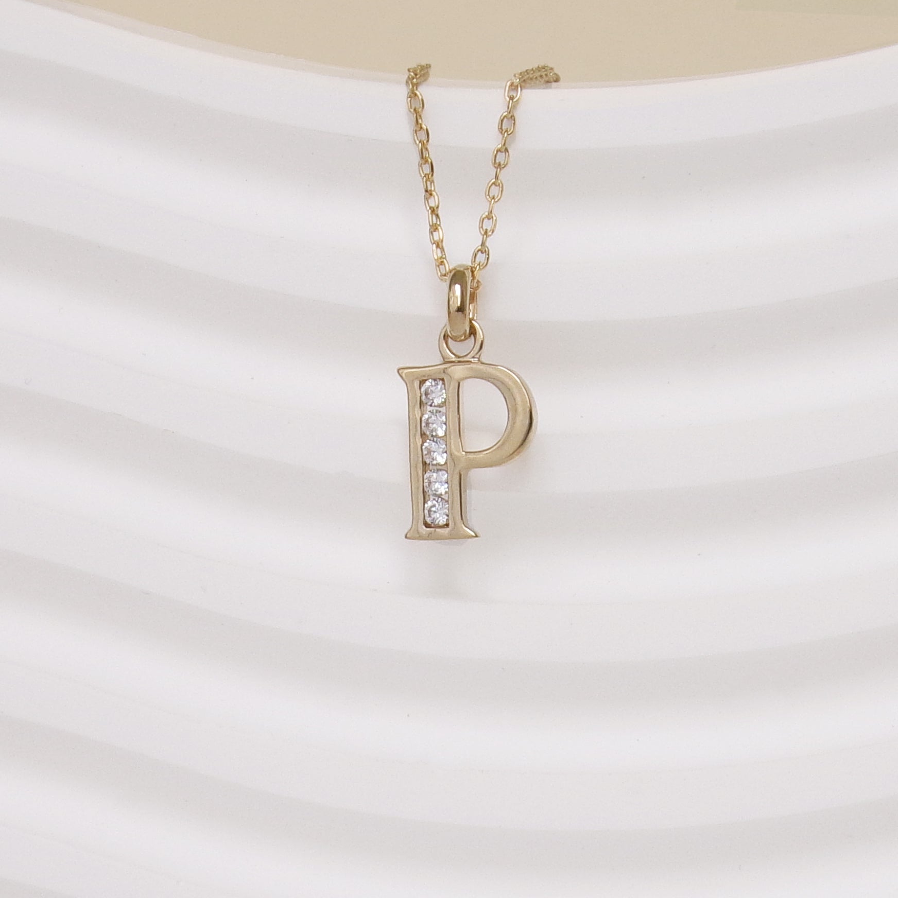 Pendentif Alphabet oxydes plaqué or